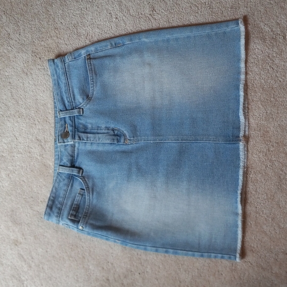 ANA Denim Skirt 6 Light Wash - Picture 3 of 10